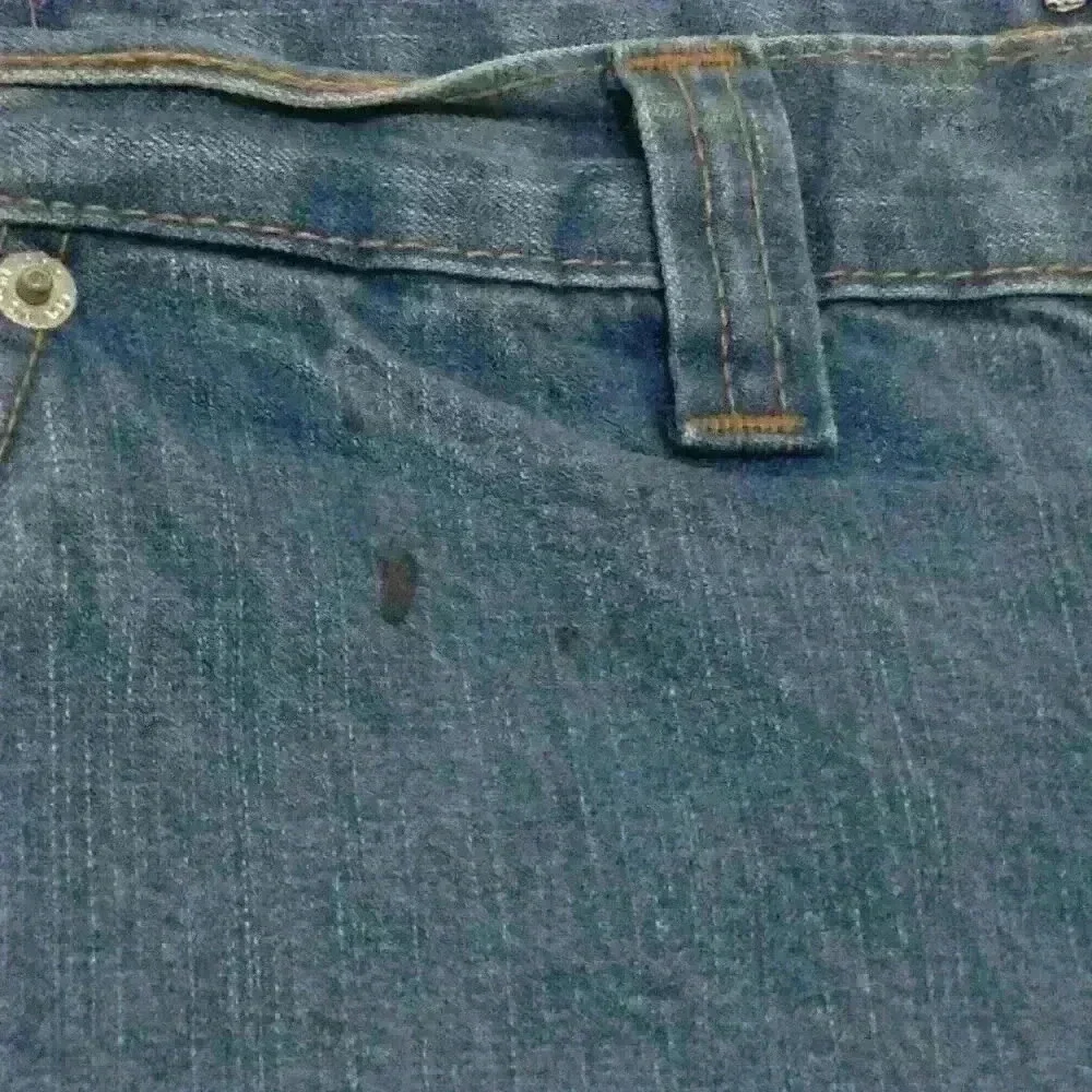 Covington Men's Carpenter Pants. 36x32, Relaxed fit, 100% Cotton. 2 small stains